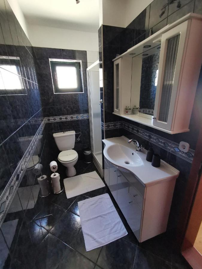 Apartments Ribaric Раб Екстериор снимка