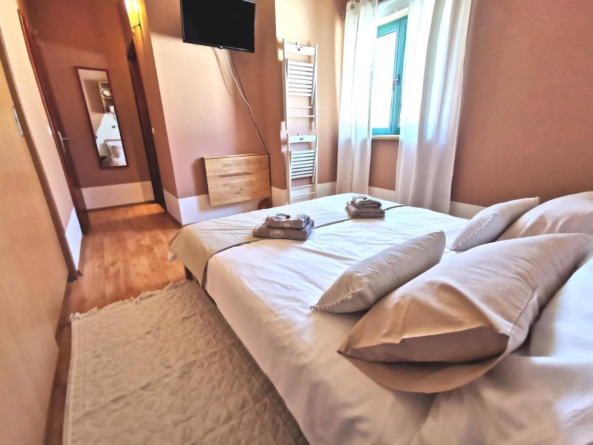 Apartments Ribaric Раб Екстериор снимка