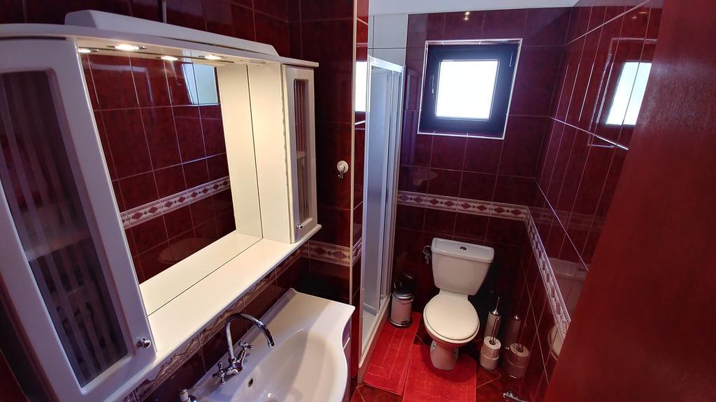 Apartments Ribaric Раб Екстериор снимка